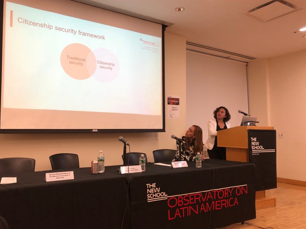 BecaPNK's tweet photo. Castorena Sanchez: "es necesario trabajar en un modelo combinado, que incluya ambos modelos de seguridad tradicionales y de ciudadanía" #PNKFellowship @ObservLatAm https://t.co/NLfQXKhTZn