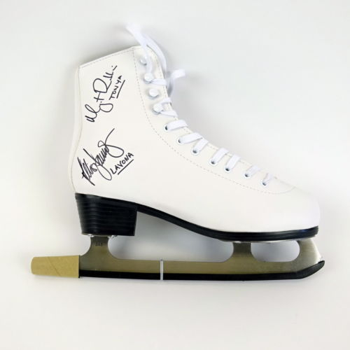 sagaftraFOUND's tweet photo. Hey @ITonyaMovie Fans! Here's you chance to own a piece of Hollywood history! Bid on this women's ice skate signed by #Oscars winner @AllisonBJanney  &amp; nominee @MargotRobbie! Auction benefits our Foundation. Ends on March 11, 5pm PST. Bid now: https://t.co/VI4s87VxIY @SAGawards https://t.co/telnQufKAx
