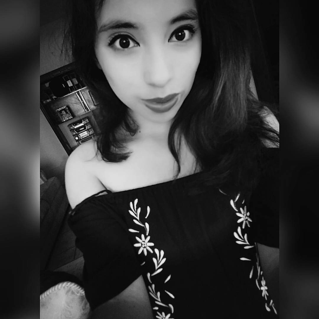 adizz09_09's tweet photo. #NuevaFotoDePerfil https://t.co/kJSlLHeU75