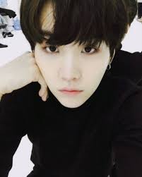 Happy Birthday Yoongi! Mahal kita alam mo yan mwah 