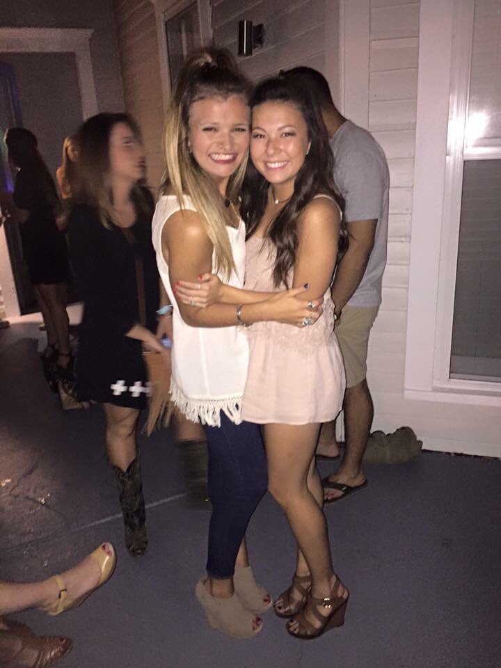 morgan_ashley33's tweet photo. I know my spring sing boys love my big as much as I do @WKUSigEp #sweetsweek2018 @kaitlyn_fink https://t.co/YAzERfktKO