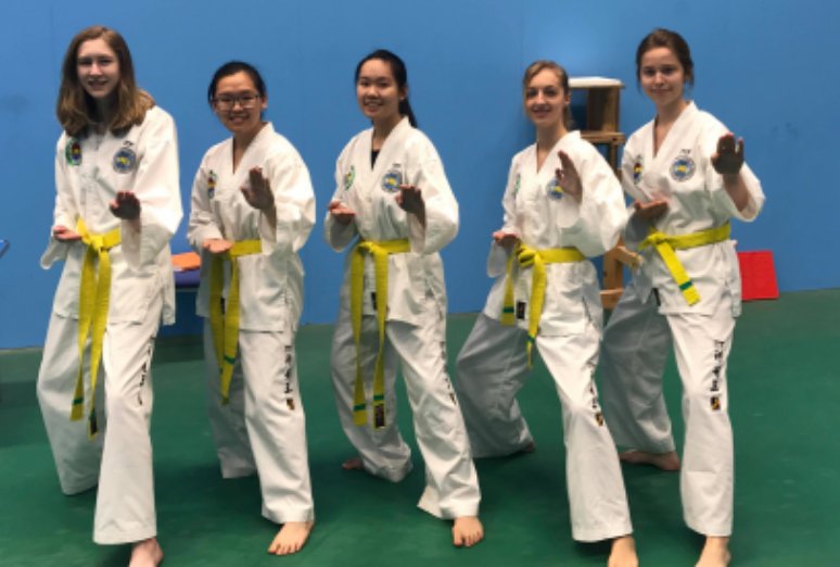 5 of our green stripe girls at the end of tonight's session #InternationalWomensDay