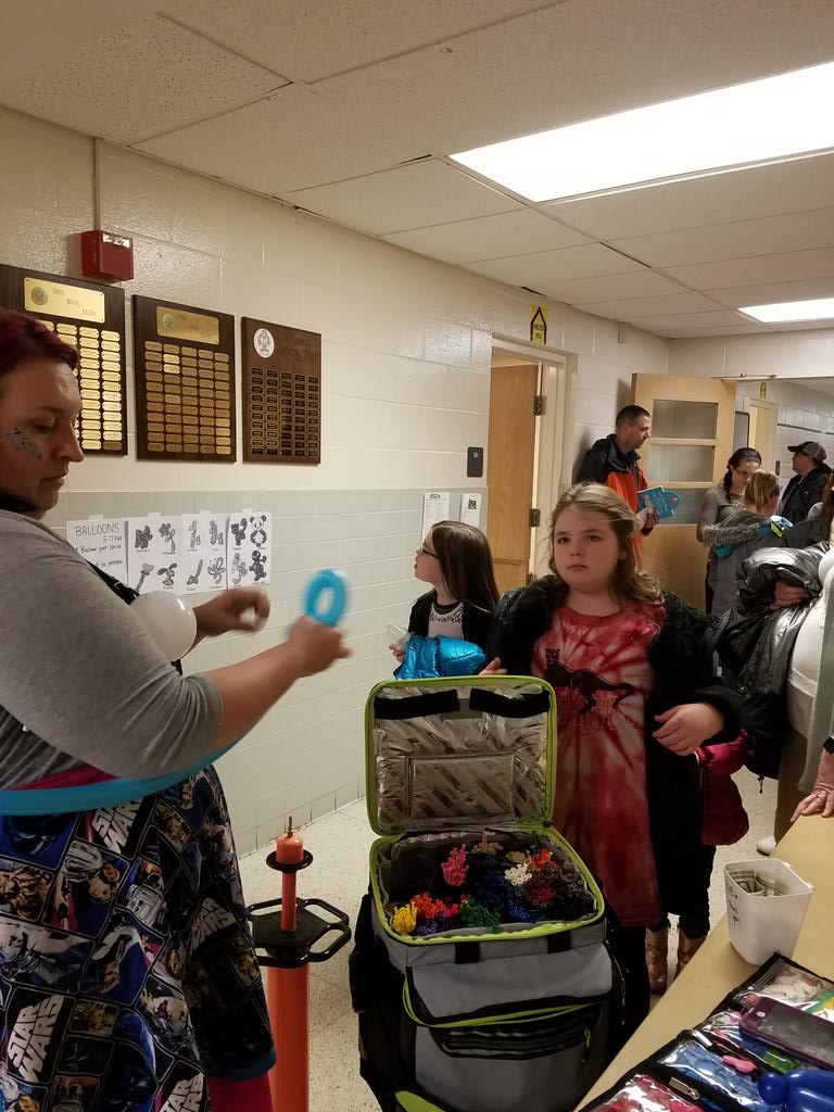 PARKWDprincipal's tweet photo. Parkwood's Annual PTO Chili Supper! https://t.co/ap6Kfx0bTA
