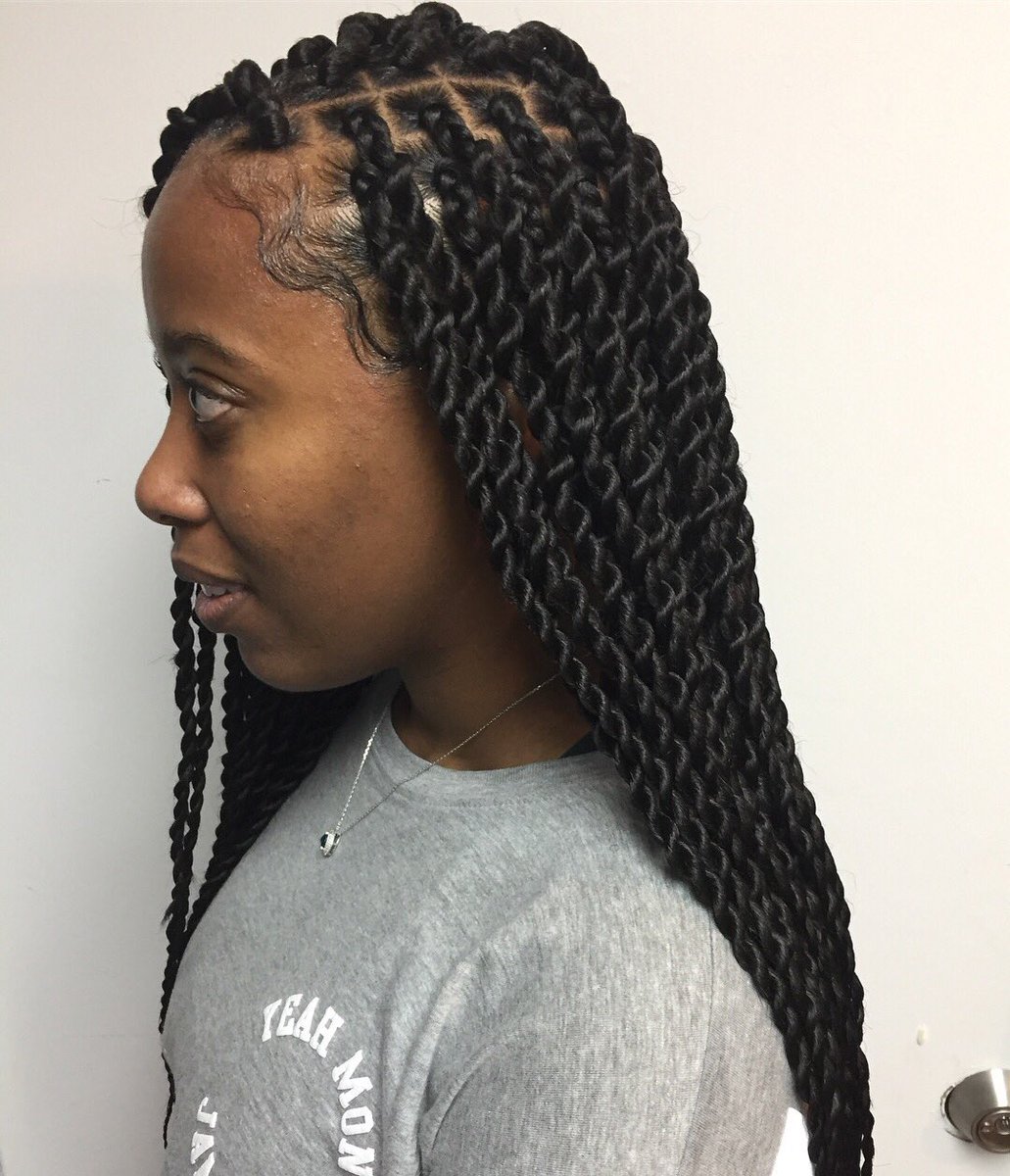 Slayed_ByTee's tweet photo. Senegalese twist for my beautiful client 💋 (SWIPE)..... COME GET SLAYED , SPRING BREAK IS APPROACHING AND APPOINTMENTS ARE AVAILABLE... DON’T WAIT ❗️
.
.
BOOK NOW ONLINE ❗️ #houstonhairstylist #houstonstylist #senegalesetwists #COMEGETSLAYED #Slayedbytee https://t.co/o2yygkQAYO