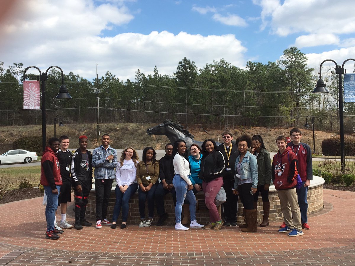 Parksj_EHS's tweet photo. Had a great visit at USC Aiken with EHS AVID 11-12. https://t.co/LgzA5QqyMp