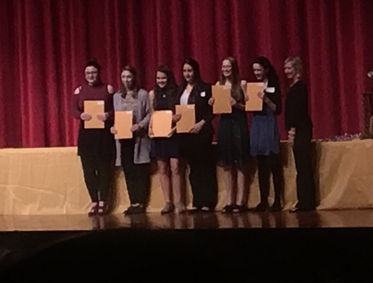 K_M_Steinbach's tweet photo. Way to go Jennifer Eisinger!  Our @AnnapMSAACPS 8th grader received the SWE Outstanding Engineer Award at the AACPS Regional Science &amp; Engineering Expo!! https://t.co/k786jp2ZKP