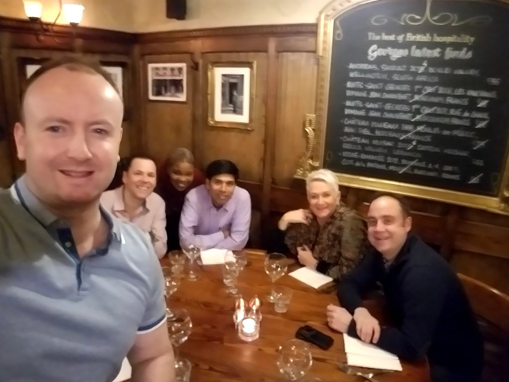 RockiHowardSPHR's tweet photo. Hanging with my @RSOutsourcing GSC global peeps! Yeahoo!!! https://t.co/fBXMF1Uv4H
