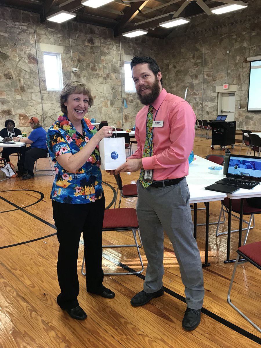 StaciT41's tweet image. Jared Stevenson won a fun door prize courtesy of Learning.com at the Spring Fling! Thanks Jared for presenting. @pfisdit @pfisd @Wieland_PFISD #springpfling