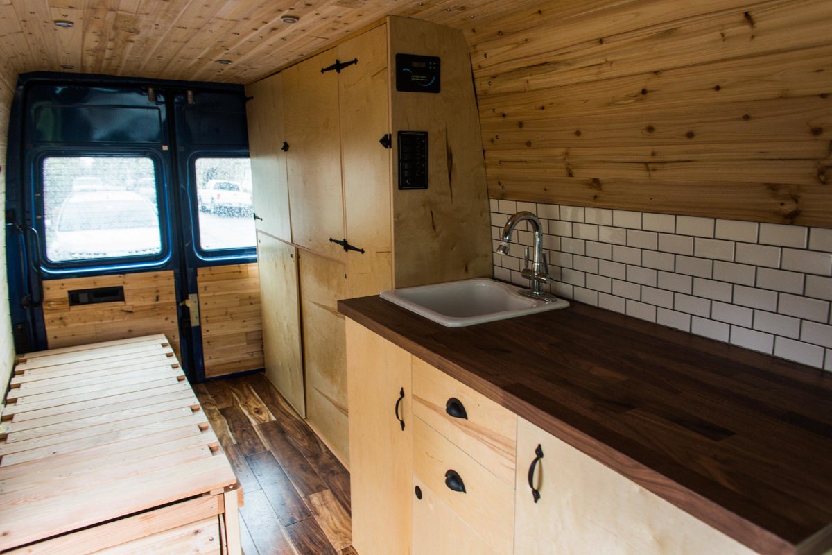BackwoodsMods's tweet photo. THE BACK FORTY // Do you love Sprinter Vans as much as we do? Check out the latest blog post to see some crazy awesome ideas for conversions! https://t.co/JMJiDUckpN #TheWildIsWaiting 📷: @rayphungphoto https://t.co/Uv01ba7emt