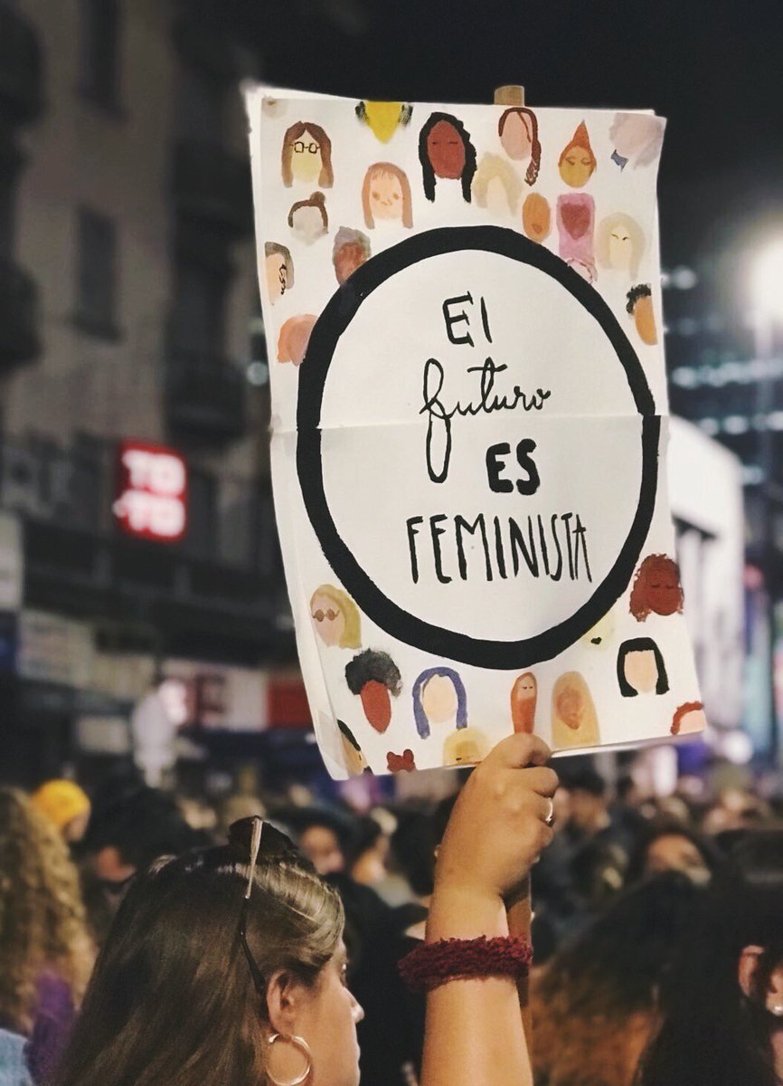 camithiss's tweet image. Les comparto los carteles que hice con mucho amor, dolor y ganas de luchar para la marcha de hoy. 
Arriba la revolución feminista 💜✊🏻