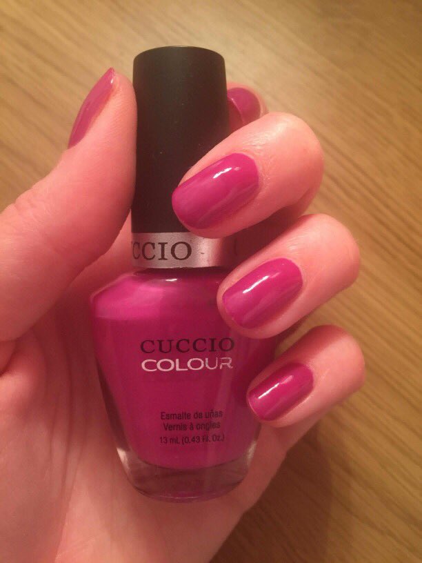 Gorgeous nails today with ‘Argentinian Aubergine’ 💅🏻