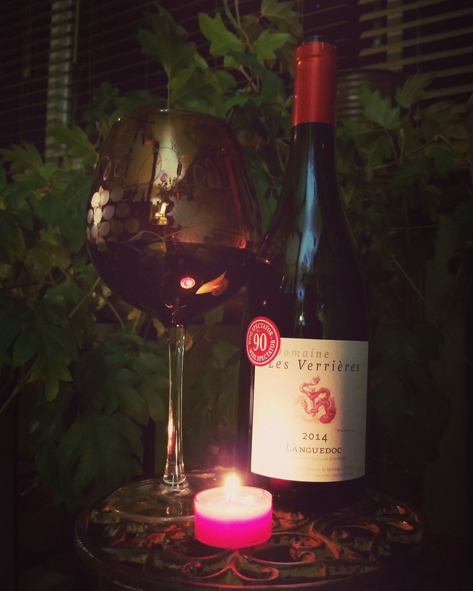 smiland's tweet image. Wine glass selection of the evening.  🍷🍷🍷#lesverrieres
#Languedoc #90points #90pointswinespectator #winelover #wineglass #wineglasscollection #wineoclock #wine #winetime #winenot #wineveryday #winelove #winelovers #wineallthetime #wineallday #winewithfriends #bringmewine