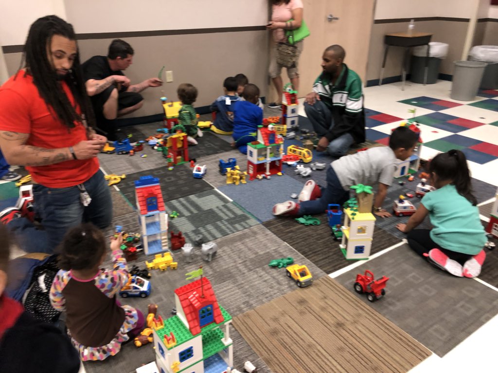 McWhorterES's tweet image. Our families are having so much fun at Lego Night! #mcwpln #cfbisd #mcwchallengeaccepted