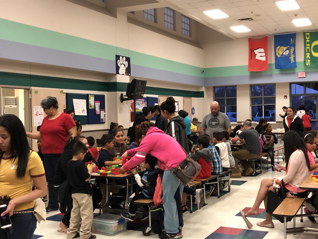 McWhorterES's tweet image. Our families are having so much fun at Lego Night! #mcwpln #cfbisd #mcwchallengeaccepted