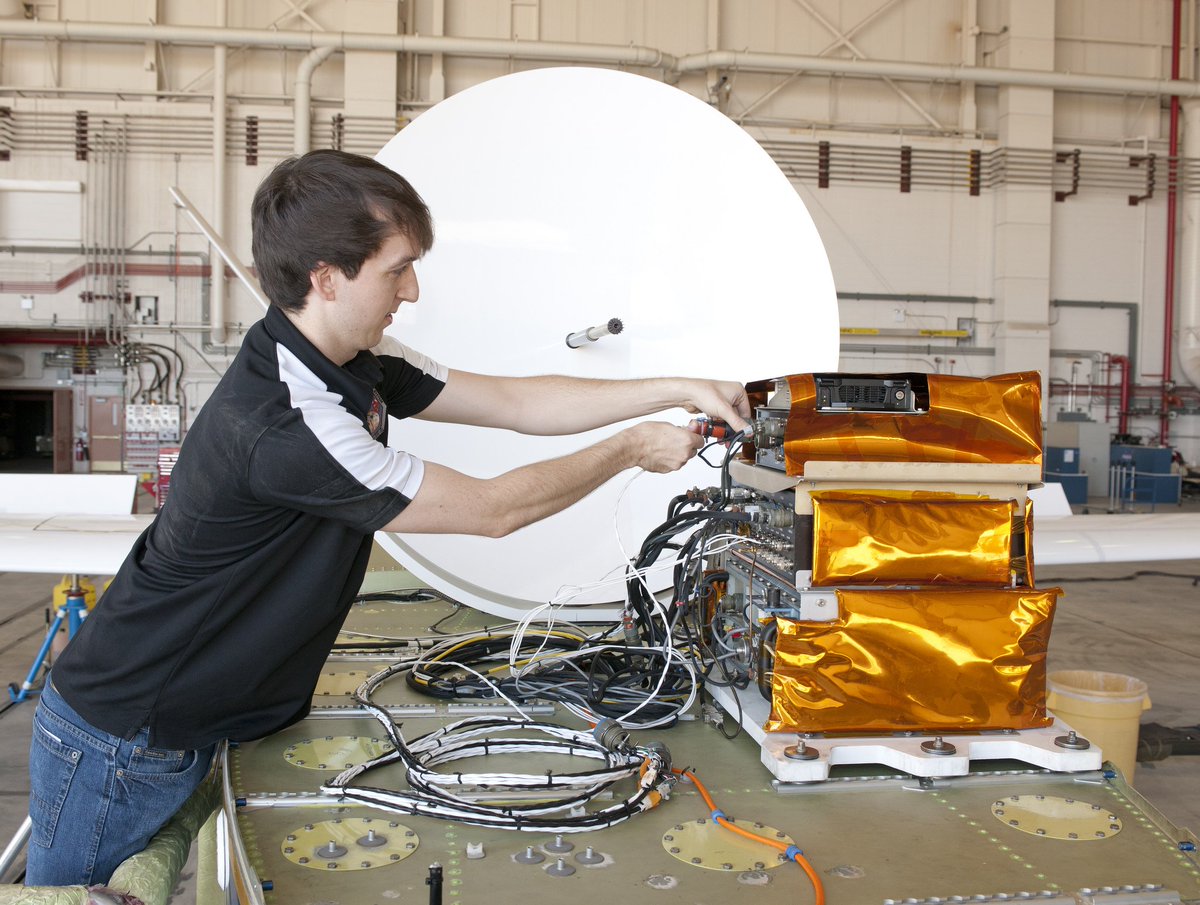 NASAInterns's tweet image. Ready to be a NASA intern? Apply to 15 Summer opportunities today! Start your search here: bit.ly/2DblZM9 #NASA #intern #college #university