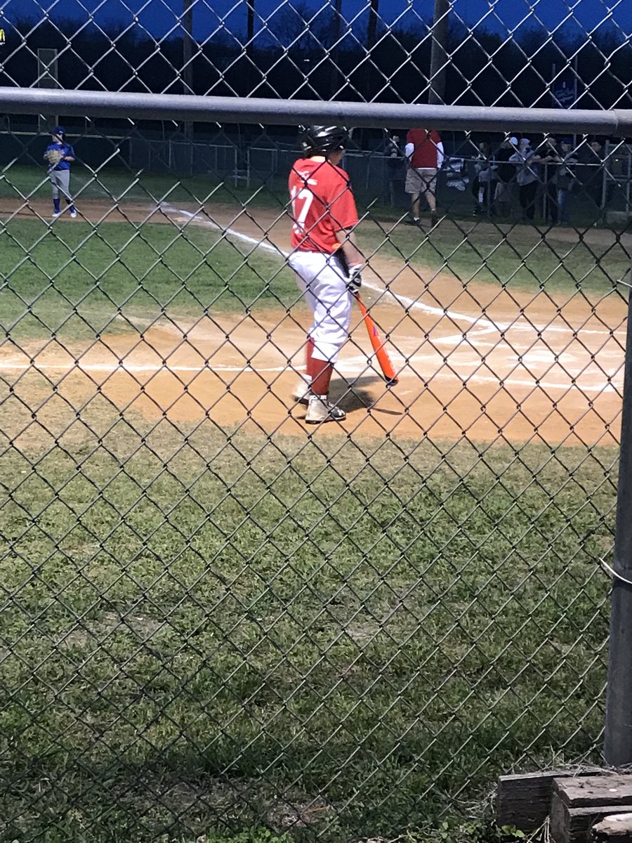 EdwardsRangers's tweet photo. It’s a chilly night, but when a kid ask you to come to their game 4x in a day. You show up!! ⚾️❤️💙
#weareWetmore
#baseball https://t.co/7jtZoagGqE
