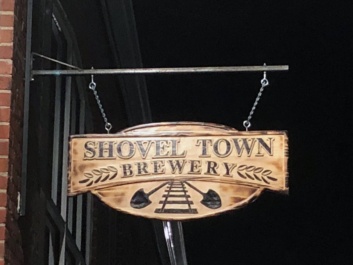 bostonblagers's tweet photo. Most of us in the Northeast used our shovels today, so @shoveltownbeer in North Easton is the perfect brewery to Blag about! #drinklocal #Beer #craftbeer 

https://t.co/kaMzbQhtZs https://t.co/G0mRzHMzF7