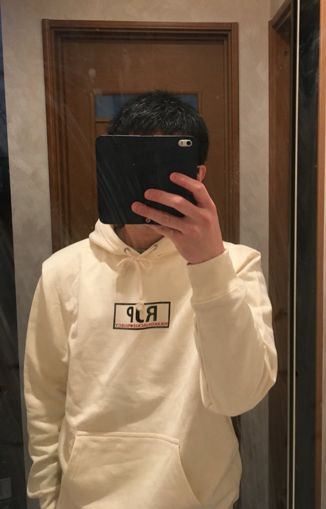 Hashtag りきゃこパーカー Su Twitter