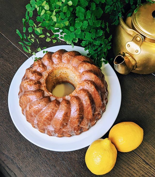 A gloomy day calls for some 🍋 cake ift.tt/2FADlHA