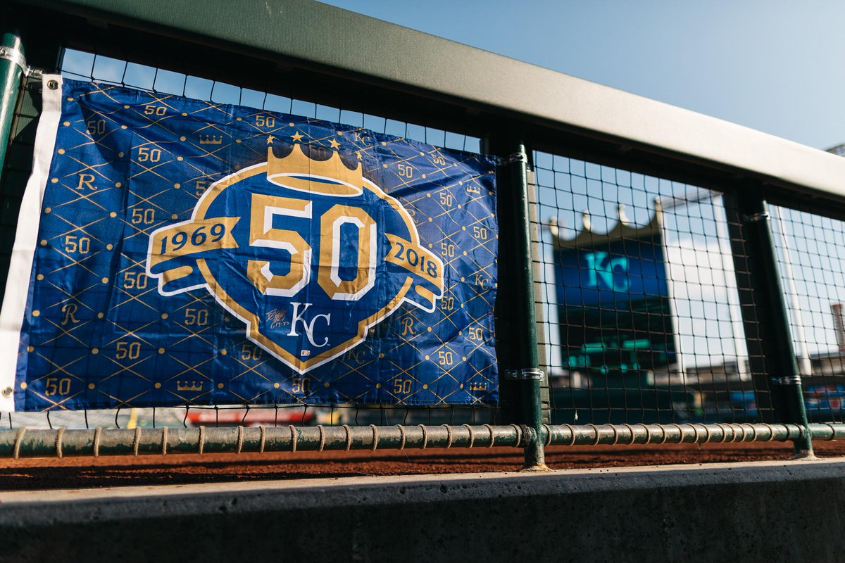 Royals's tweet image. Support @GreaterKCDay with a #Royals50 Seasons flag at atmlb.com/2pxeBWu. RT now for a chance to win one signed by @duffkc41! #RaisedRoyal
