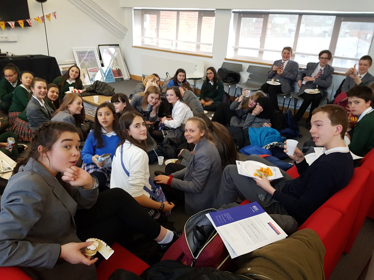 Marvinsma's tweet photo. Visiting Spanish students and their JAC buddies saying goodbye over a cake or two after a great week of learning about each others culture, practising language skills and making new friends. Adios, amigos! https://t.co/7IMqcuGlJR