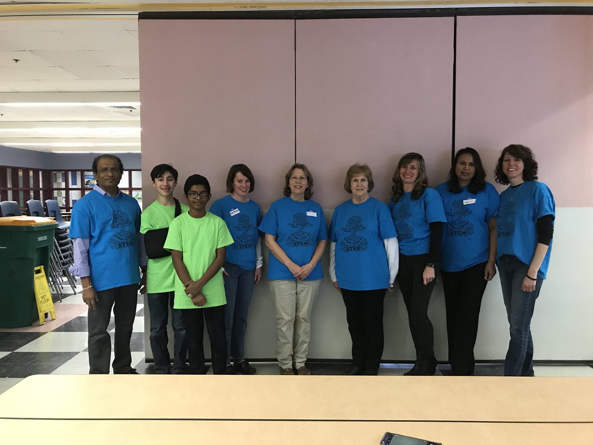 mansfieldSTEM's tweet photo. Would you like to join this group of parents, teachers and students to plan for the 2019 STEM Expo? April 25 at 5 pm at MHS. #hornetschat #mansfieldstem https://t.co/LmtWEl91xr