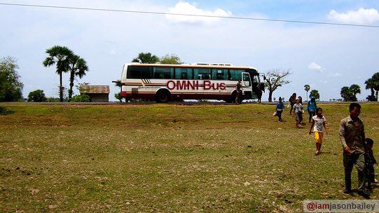 iamjasonbailey's tweet image. #DemsDumpDACA: After years of bussing illegal immigrants around to voting locations, Democrats are hypocritically kicking them off the bus.

👉🏻Everyone knows Dems never REALLY cared about immigrants. Only themselves. BUSted.

#OmniBus
#OmniBust
#OmniBusBill
#OmniBusWatch2018