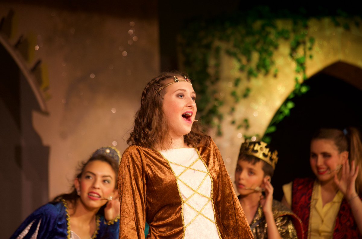 Upper School presents Once Upon a Mattress, the #Musical! Two more #performances: Tonight at 7pm and Saturday at 3pm. Don't miss out! #FridayFunDay #OnceUponaMattress