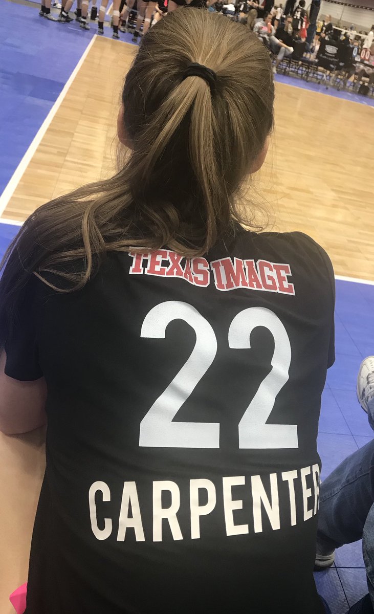 courtney_carp51's tweet image. Found my favorite 🏐 player ❤️😉 #ImageSTRONG