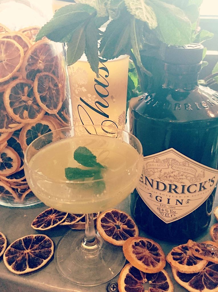 The Tommy Tucker (@tommytuckerpub) on Twitter photo Got that Friday feeling?! ๐ฑ๐ฅ ๐ธ New cocktails on the menu!
This one's so green it could almost be healthy! Cucumber, mint, Hendrick's & Chase elderflower ๐
<a href="/hendricksgin/">HENDRICK'S GIN</a> @chase_distillery #cocktail #springcocktail #gincocktail #elderflower #green #healthy #veggie #vegan Got that Friday feeling?! ๐ฑ๐ฅ ๐ธ New cocktails on the menu!
This one's so green it could almost be healthy! Cucumber, mint, Hendrick's & Chase elderflower ๐
<a href="/hendricksgin/">HENDRICK'S GIN</a> @chase_distillery #cocktail #springcocktail #gincocktail #elderflower #green #healthy #veggie #vegan