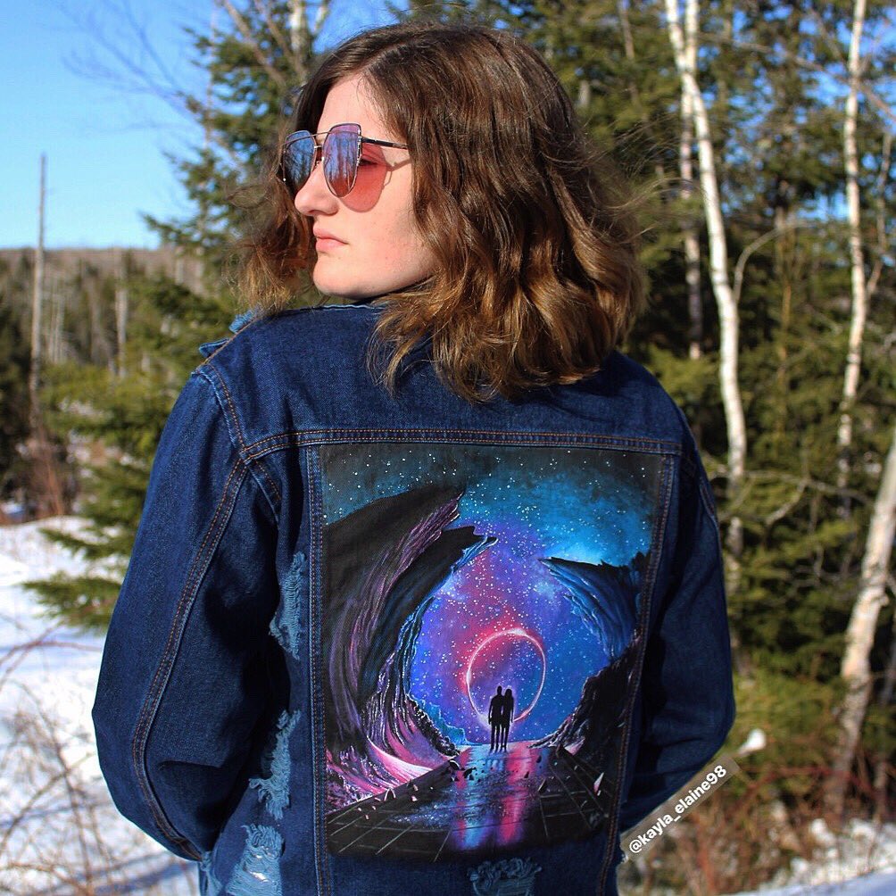 Kayla_Elaine98's tweet photo. I was so excited to see @Imaginedragons June 8th that I painted my jean jacket 🙌🏻 #ImagineDragons #NextToMe https://t.co/dO2abWxo95