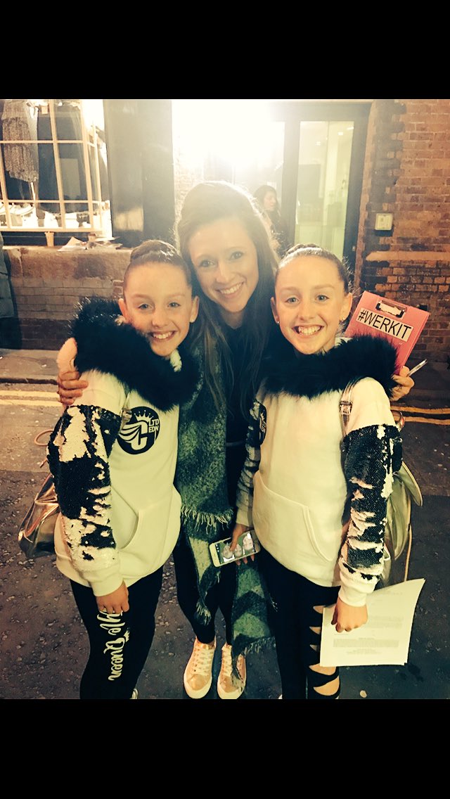 Leonie_Sian's tweet photo. Best times at the @capezio championships and @MOVEITSHOW being filmed &amp;a with incredible people.. @RealRyanJenkins loved spending 3 fullout days with you &amp; @KalaniHilliker @kiragirard from Dance Moms and @flawlessUK and @ChicoSlimani !! #dance #choreography #MOVEIT2018 #passion https://t.co/cQNuOSPWsT