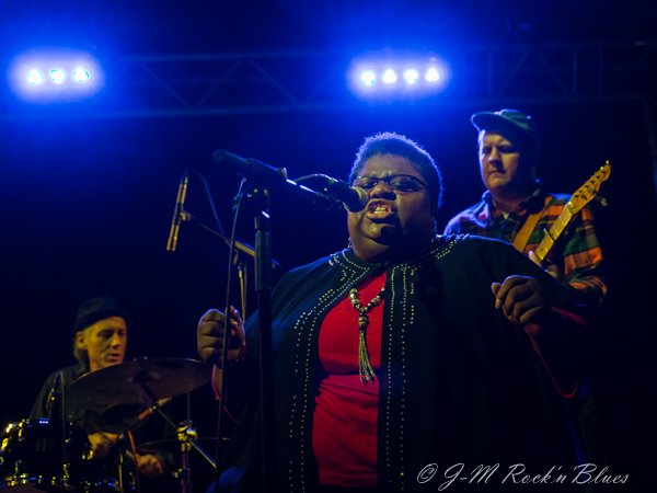 soul_bag_mag's tweet photo. Live report: #ComoMamas à Paris @newmorning.
https://t.co/3kov1TDH9i
@NuevaOndaProd @DaptoneRecords @Wallaceondrums https://t.co/np1pGuQNyh