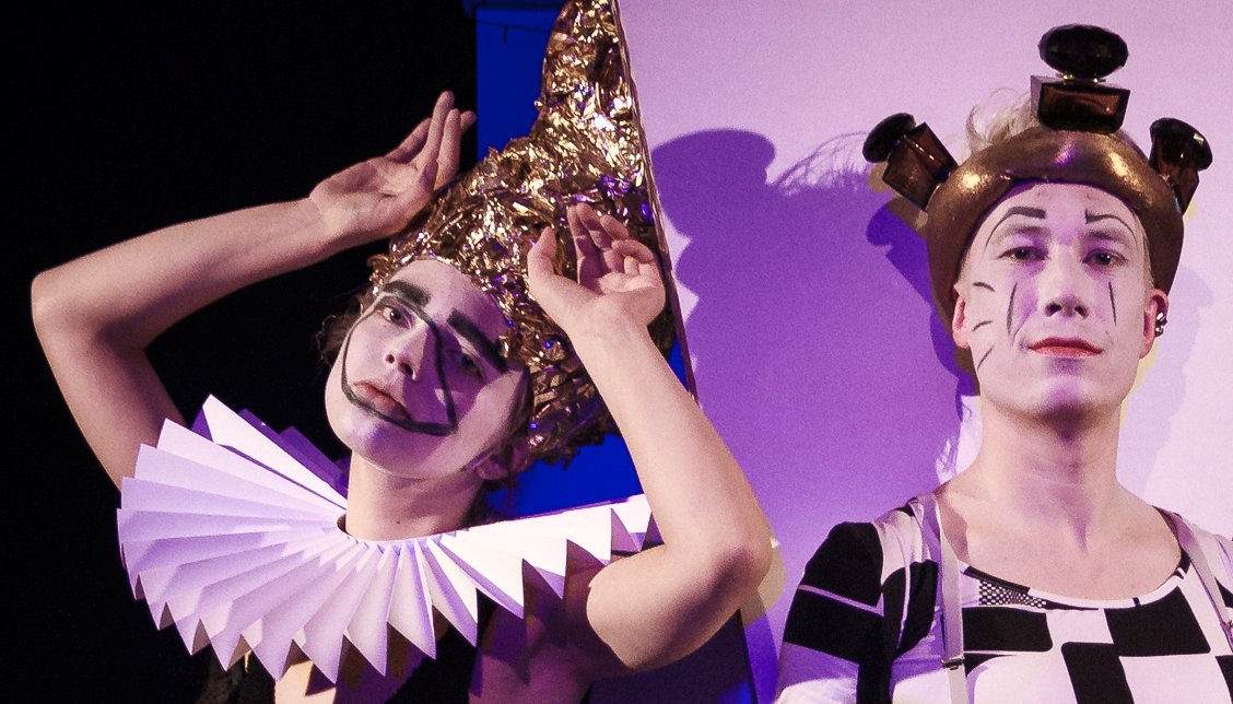 KrodersLV's tweet image. 10. aprīlī plkst.19.00 teātrī @3MASAS tiks spēlēts iestudējums "Viņš ir pliks!" kroders.lv/highlight/3109