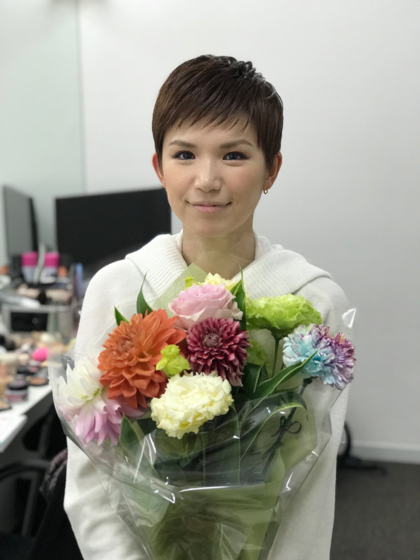 Music Station Sur Twitter まもなくsuperfly タモリさんの 髪切った も聞けたところで 復帰後初の新曲tv初披露 Mステ Superfly Bloom Music Station Sur Twitter まもなくsuperfly タモリさんの 髪切った も聞けたところで 復帰後初の新曲tv初披露 Mステ Superfly Bloom