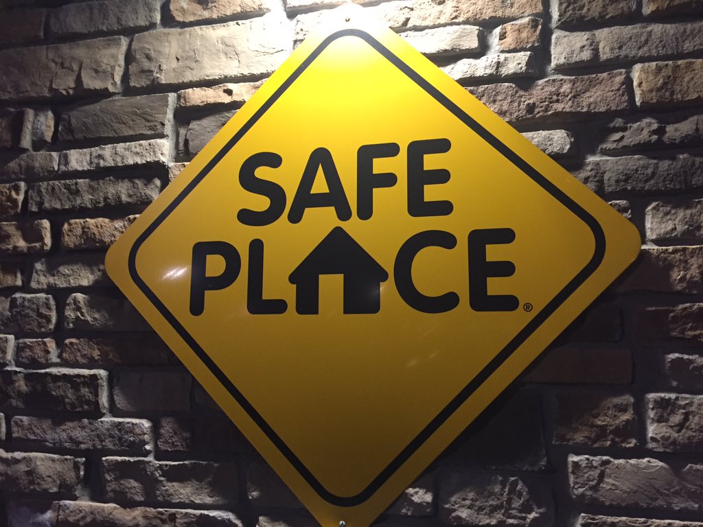 CTInvestigates's tweet photo. About 160 @SafePlace locations exist in St. Joseph County.
Kids in crisis can get help at businesses, @southbendpolice, @SouthBendFire, @sjcplib and many other places. @ysbsjc https://t.co/nT5g7bsL8p