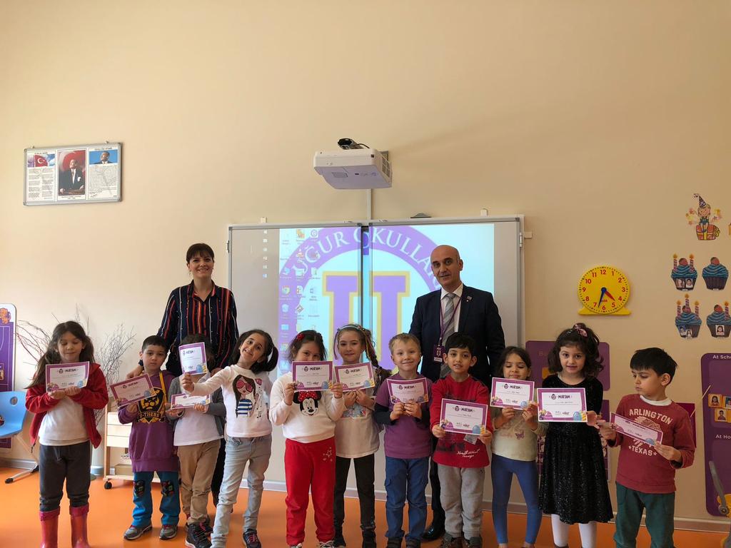 GulceHuseyin's tweet photo. U-MURTAM çatlaması projesinde Kg1A sınıfı sorumlulukları yerine getirerek belgelerini aldı. @nilcicek @barisszgn @oktay_ck @ardaergez @esra_aktolga @sedakaraba @ozdemir_ezgii https://t.co/A9x9I0fkE2