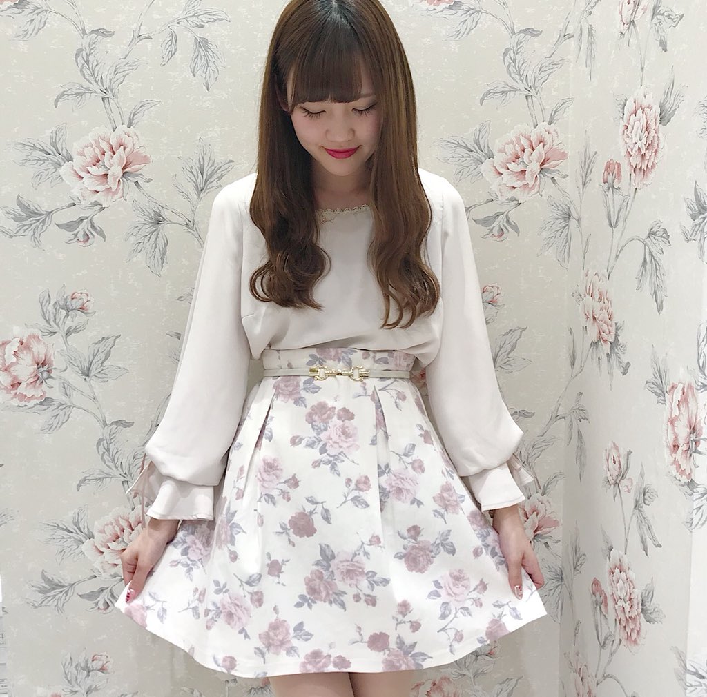 恐れる 緊張する 新着 エブリン 花 柄 スカート Gurume N Jp