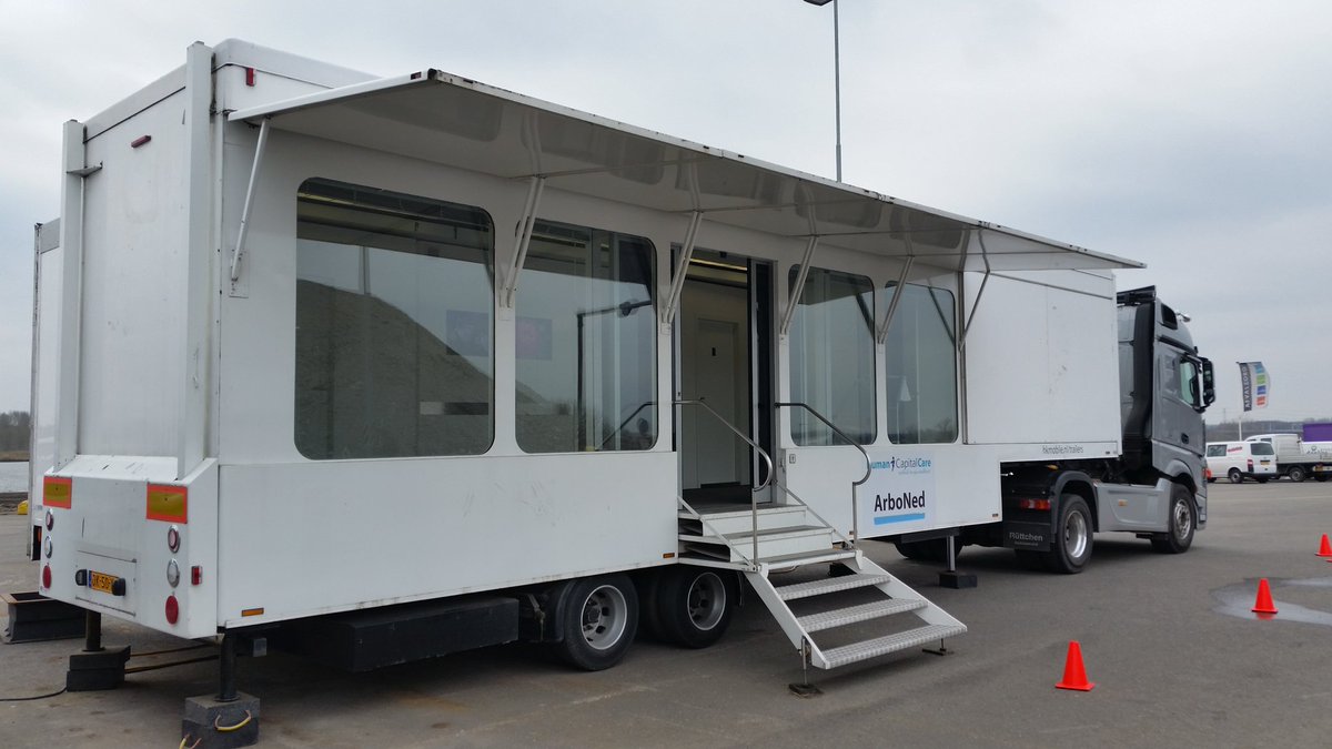 rcvanmaren's tweet photo. De #pmo onderzoeken zijn weer afgerond in #assendelft . Nu opruimen en schoon maken voor nieuwe projecten. @HKmobileNews https://t.co/2uJq9YkJRe
