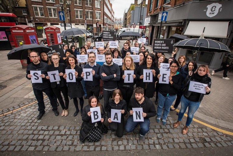 Women in #Poland will today go out onto the streets of #Warsaw to protest further restrictions on their right to #abortion.

We stand in firmly solidarity with them.

Here's a summary of what's happening: amnesty.org/en/latest/camp…

#CzarnyPiatek #BlackFriday