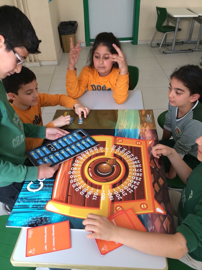 mamoste1991's tweet image. #Codemath matematik ve kodlama birleşince oyunlar daha güzel oluyor #kodlama ve #robotik #dogatech