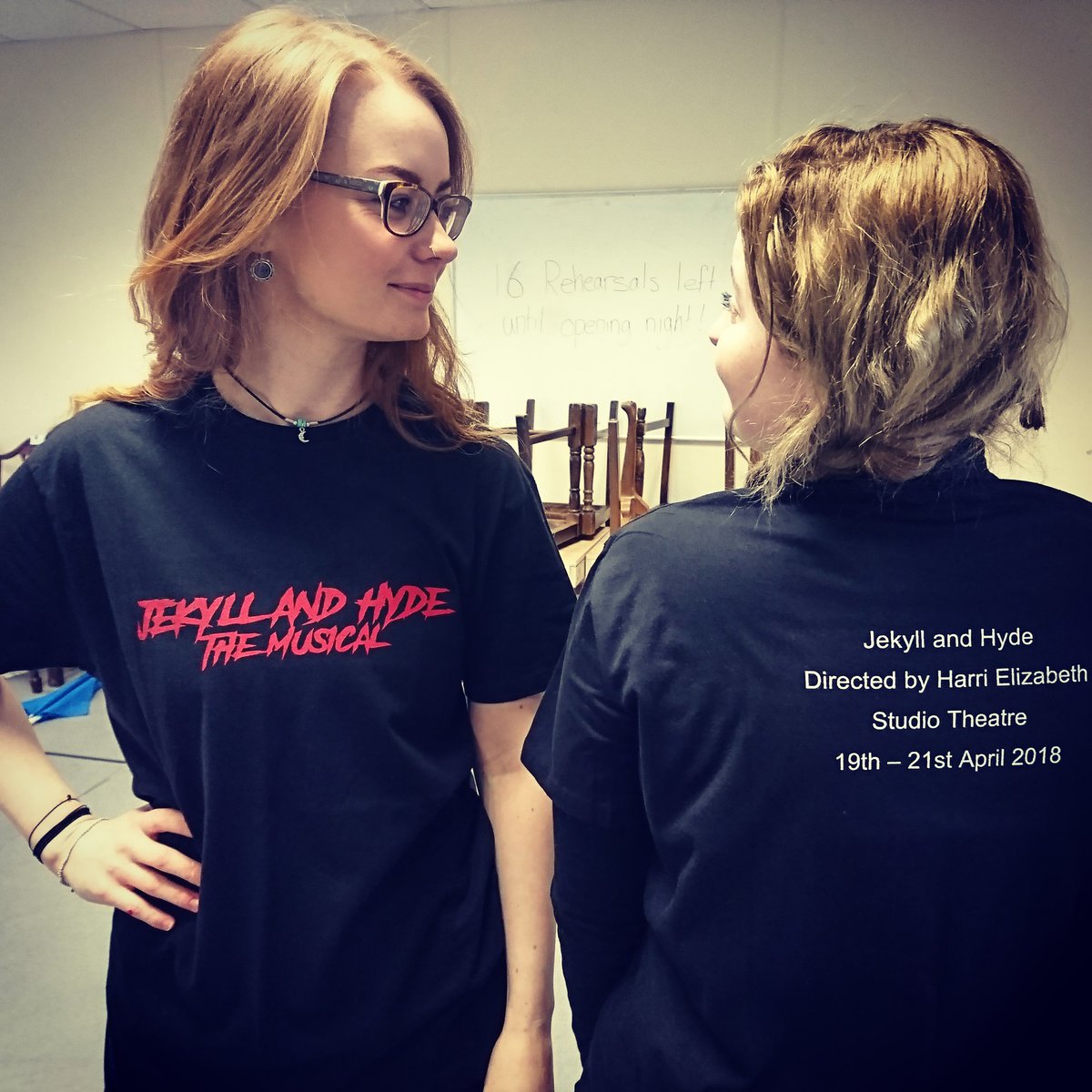 UoCIA_Jekyll's tweet photo. CAST TSHIRTS! Our marketing manager and choreographer are looking pretty pleased with them 💚 #carlisle #cumbria #tshirt @CumbriaUni @StanwixTheatre https://t.co/xzdgYKLwrp