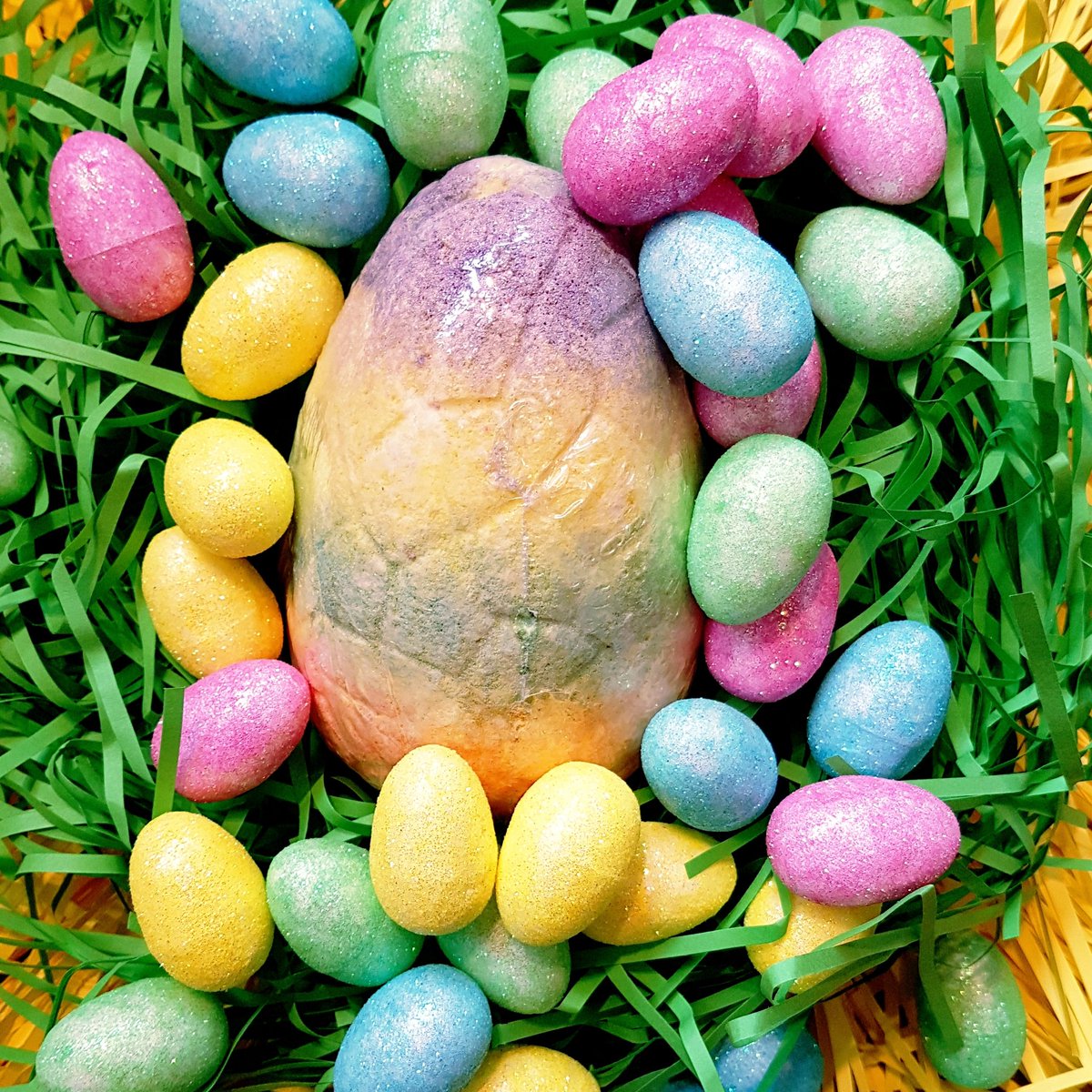 beginwithnature's tweet photo. Happy Easter!!
Beautiful Fizzy Bath bomb Eggs in the Shop now!
#fizzybathbombs #naturalproducts #crueltyfree #handmade #bathbomb #aromatherapy #sensitiveskin #bathbombfans #bathbombs #bathtime #Kendal #Cumbria #SouthLakes #SouthCumbria #Easter #NotJustLakes https://t.co/UybYo9D9zR