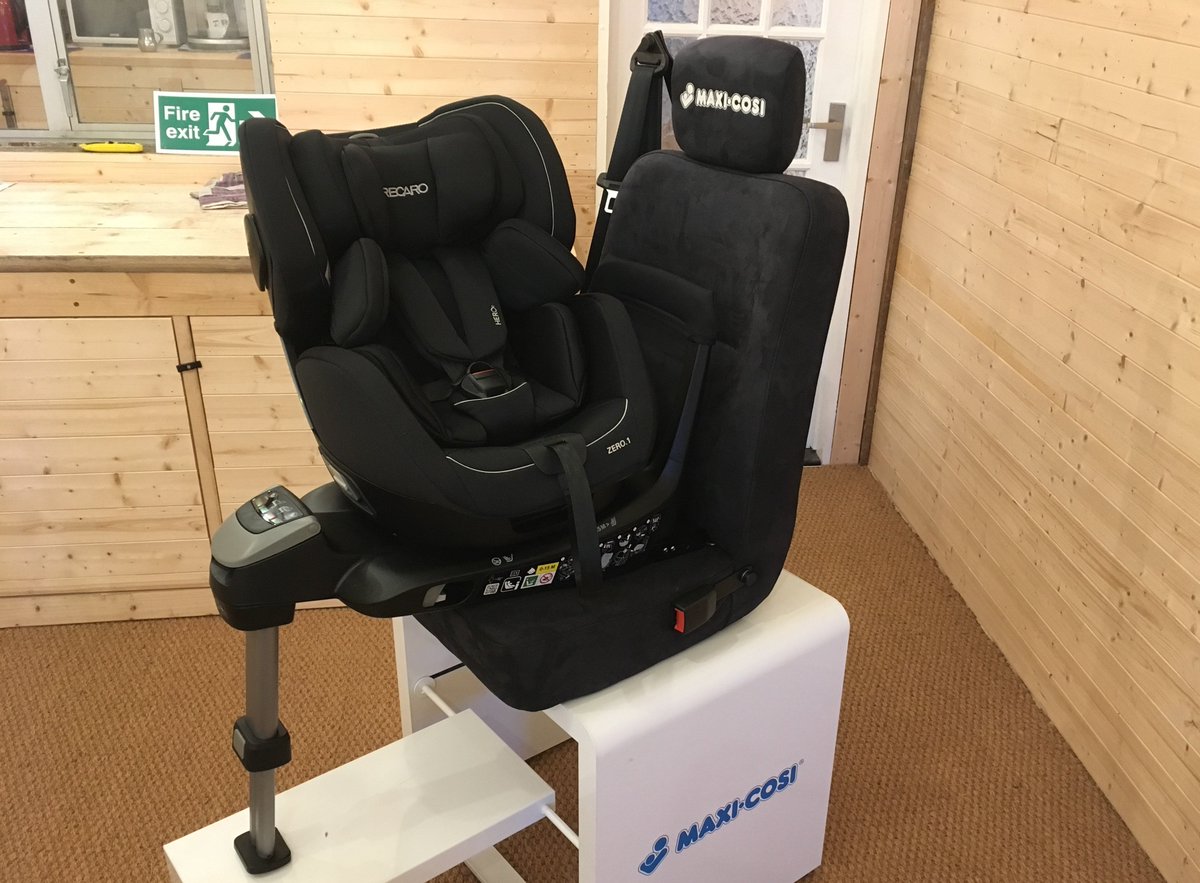 BuggyPramReview's tweet photo. Read our full review of the @RecaroChildUK Zero.1 i-Size Car Seat. From birth to approximately 4 years, it will keep your child rear facing for longer. This is a top of the range, luxury car seat with high-spec safety features. ►https://t.co/p3gS3oqxYL #review #dadlife #mumlife https://t.co/1yQJDpAOLq