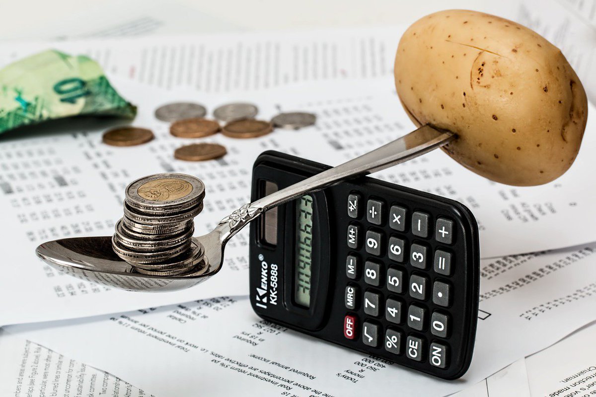 CciaaPTPO's tweet photo. Uscito l'aggiornamento di Febbraio 2018 dell' #IndiceIstat dei prezzi al #consumo. Consulta la variazione! 
https://t.co/MVG7ofXewC https://t.co/CbClCxG1bj