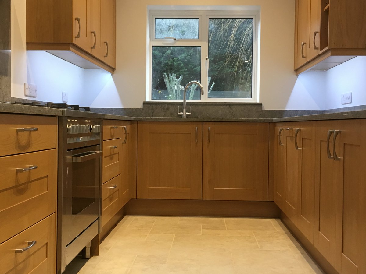 PrecisionKtchns's tweet photo. Have you seen our latest Friday Feature? Take a look at the write up on our project blog...
https://t.co/X9l3afR4c7
Like our FB page so you don't miss out! https://t.co/X5PAXYdQgt
#kitchens #designfitfinish #fabfeatures #oak #quartz #caesarstone #worktops
#Oxfordshire https://t.co/rvCJGx4Pvt