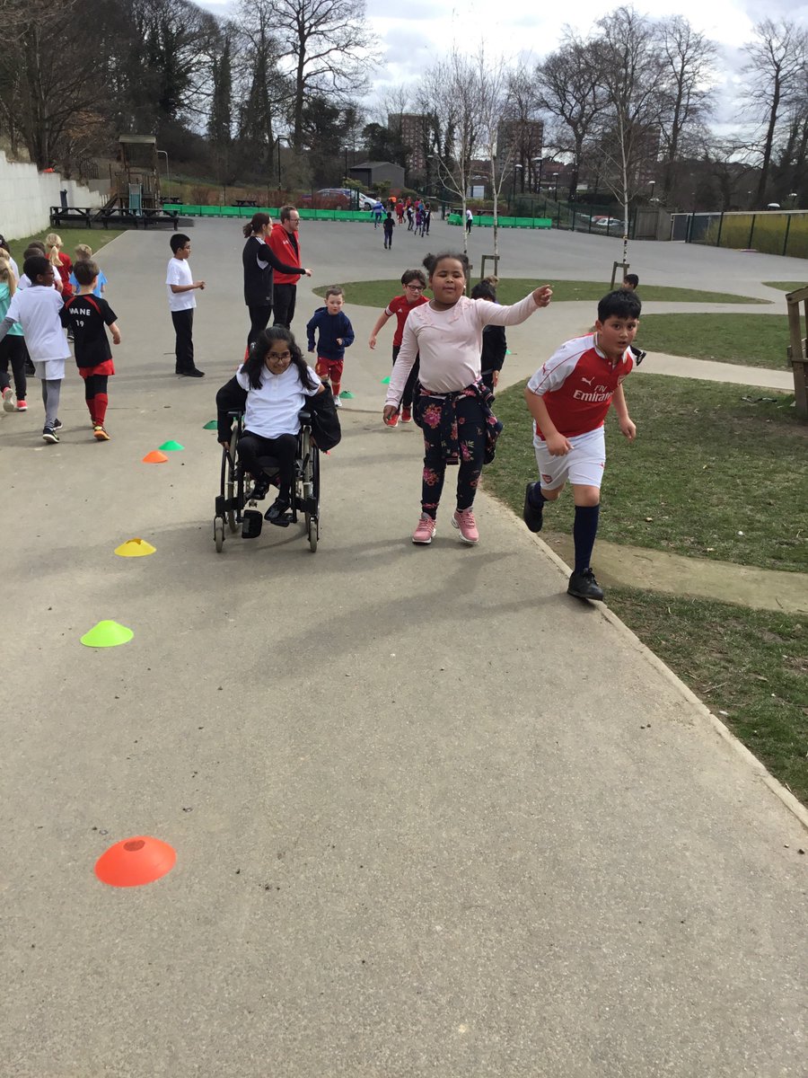 Y3Roundhay's tweet photo. Raising our money for #Mencap https://t.co/aT5P59otKF