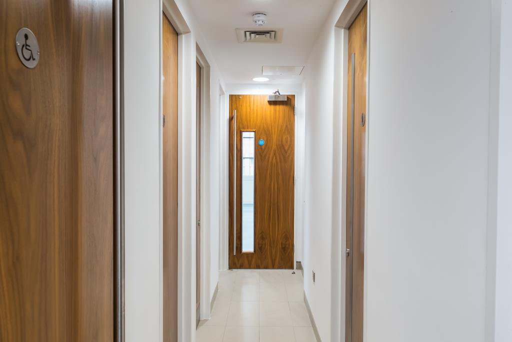 T_BInteriors's tweet photo. We've handed over 2-floors of newly fitted out CAT-A office space, lift lobby areas and toilets at Dorset Rise, Blackfriars for a large private commercial investor and asset manager - New raised access flooring, suspended ceilings, M&amp;E services and high-end decorations. https://t.co/nSmOmsAdvm