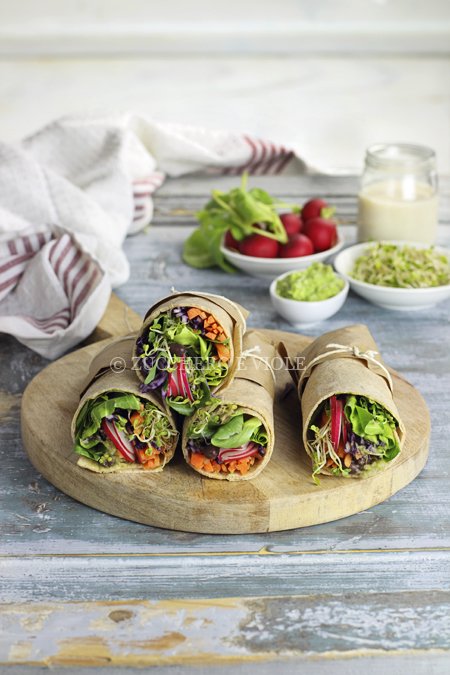 Wrap vitaminici con salsa di avocado zuccheroeviole.com/2018/03/wrap-v… #HealthyFood #veganforlife #Vegan #veganhour #veganisme #RicettaDelGiorno #ricette