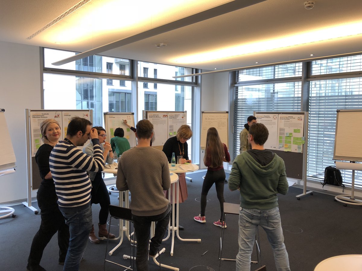 _tho_'s tweet image. Design Thinking Session #SAP4Good #1BillionLives Improve peoples live @ #SAPDD @LifeatSAP